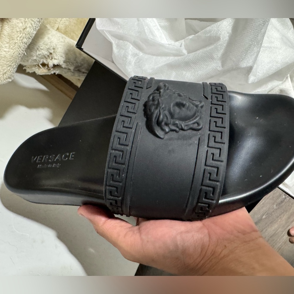 Versace slides. Sz 44. Like a 10-10.5. With box and tags